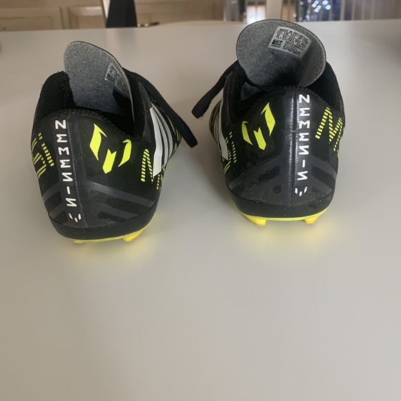 Adidas kids soccer cleats - Picture 5 of 7